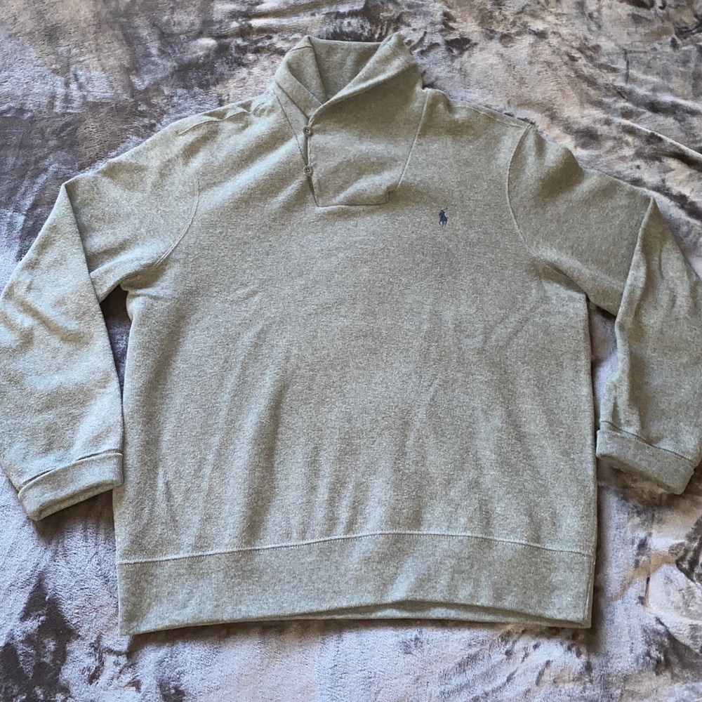 Men’s grey Ralph Lauren Polo sweater, Size XL